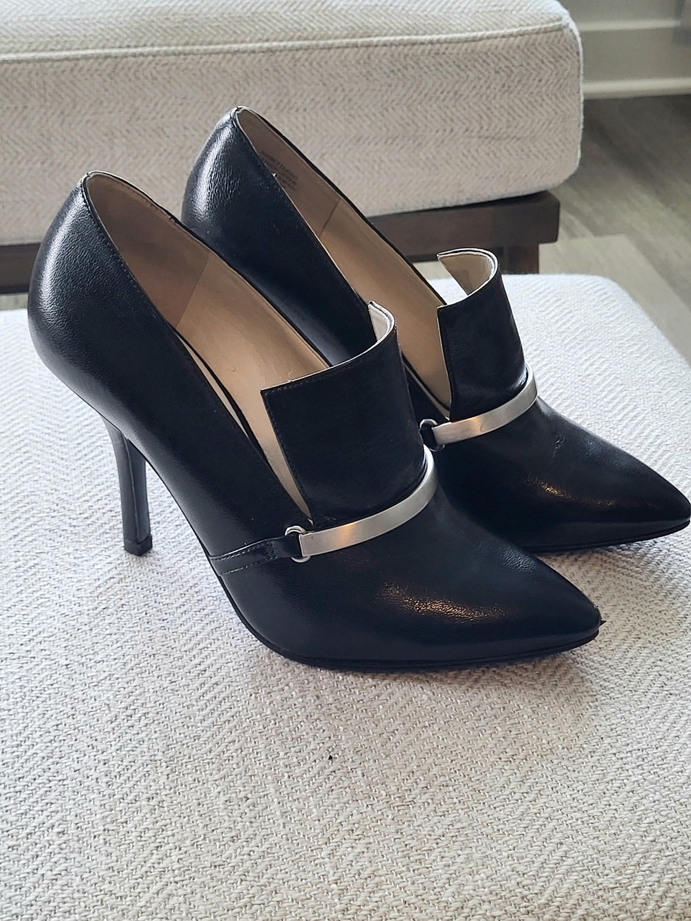 9 West Black Pointed-Toe High Heel Pumps with Silver Band